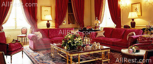 Hotel De Crillon 25